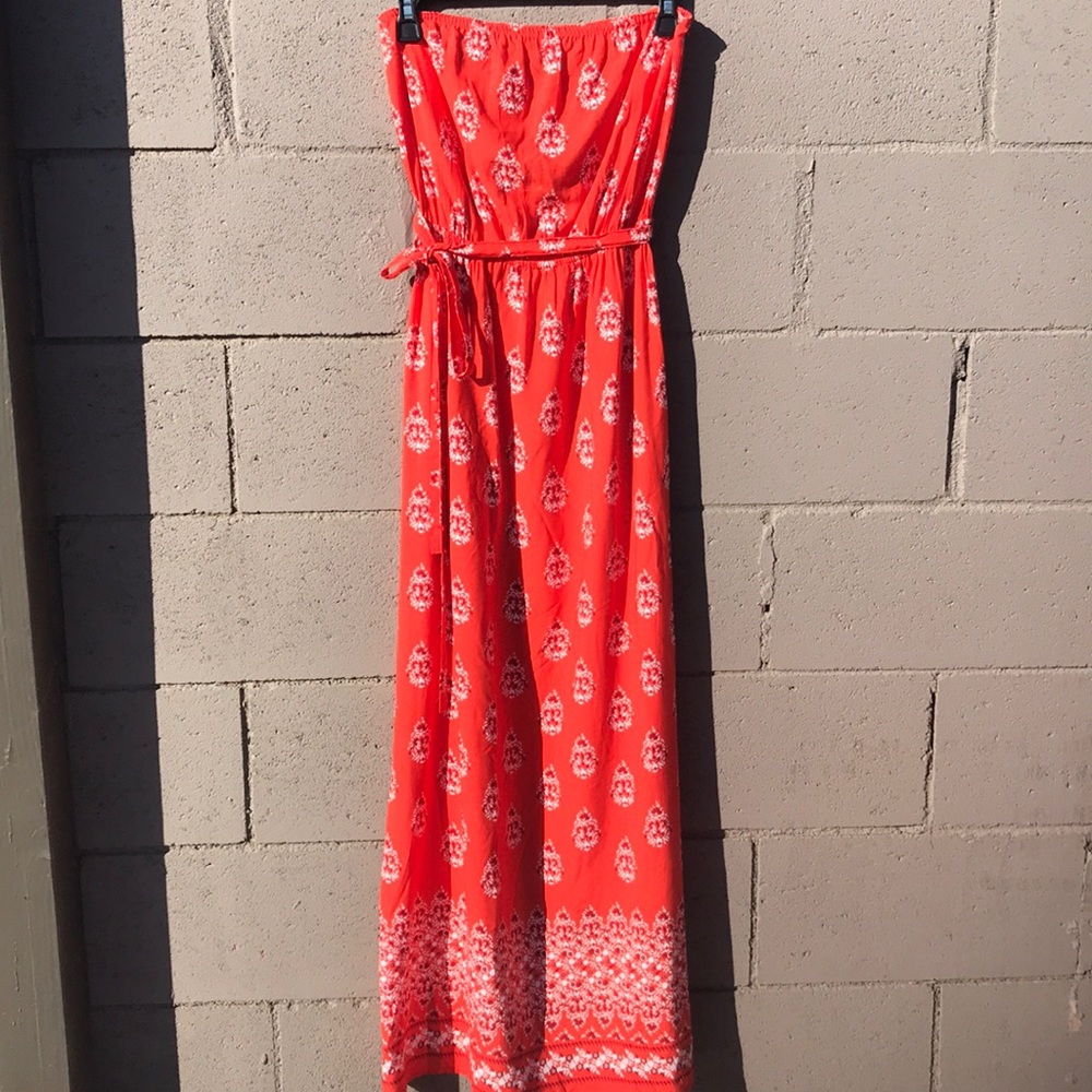 Old Navy orange strapless maxi dress w slide split